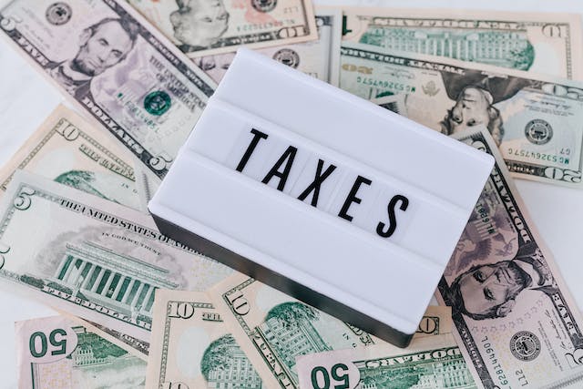 Tips and Tricks to Navigate This Tax Season